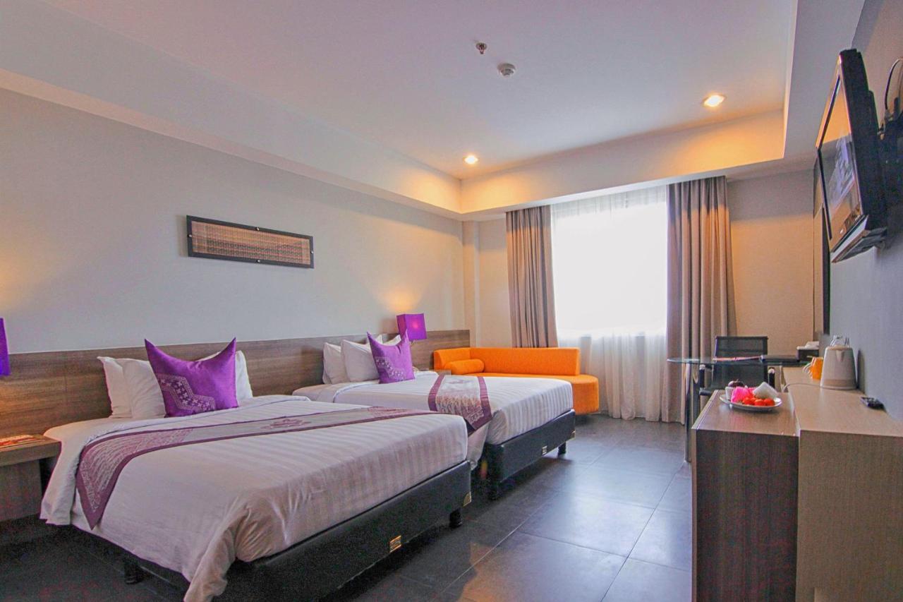 Hotel Truntum Padang Exterior foto