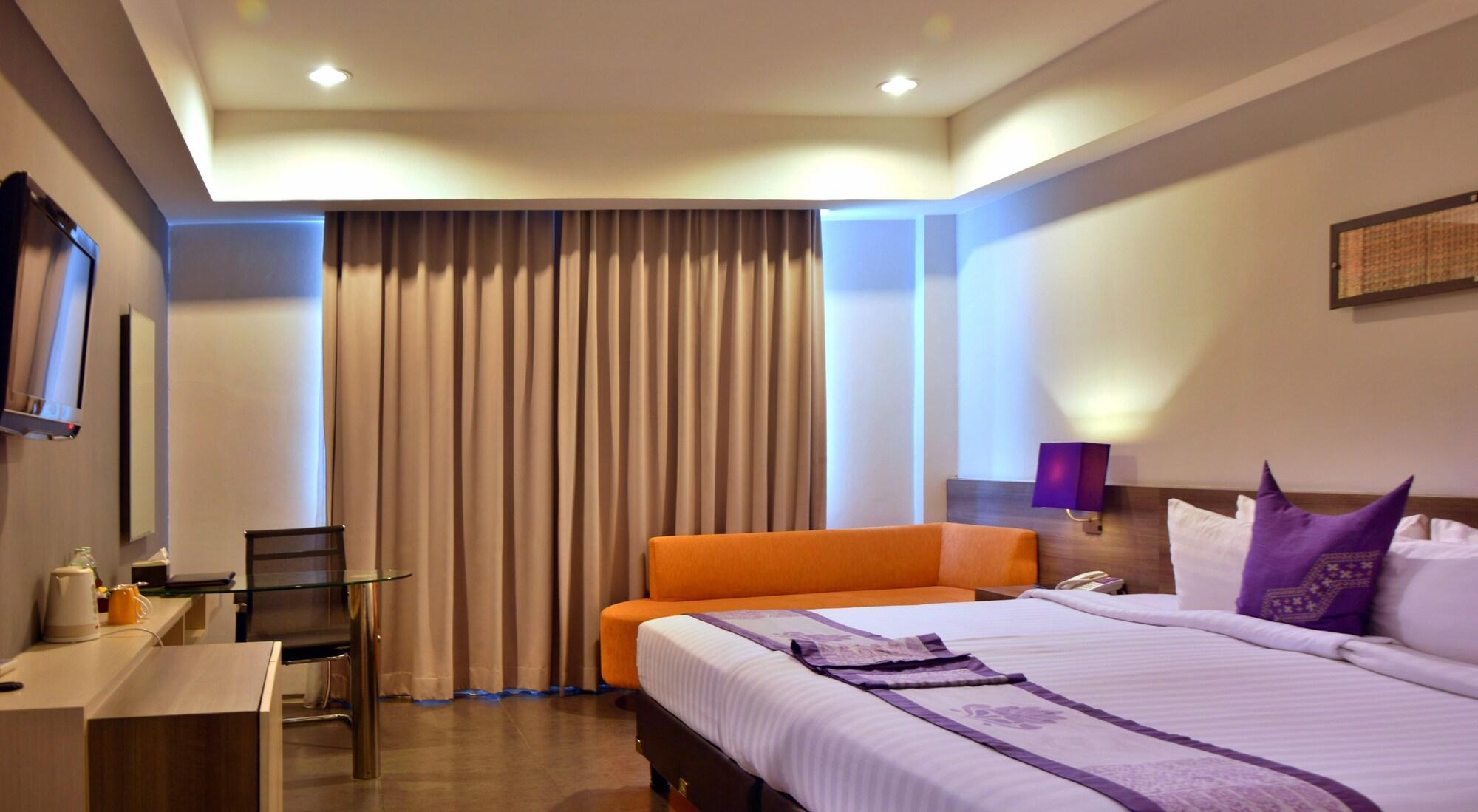 Hotel Truntum Padang Exterior foto