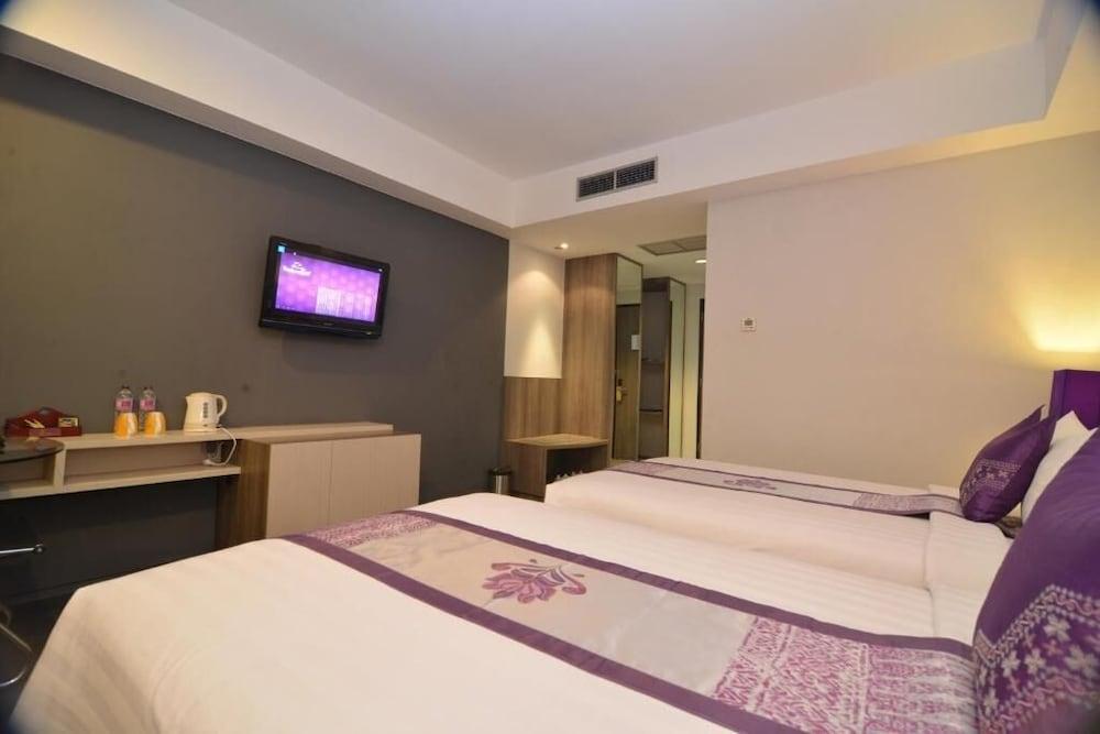 Hotel Truntum Padang Exterior foto