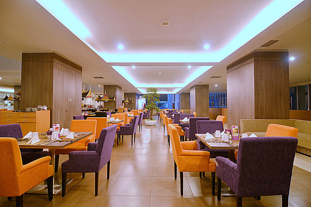 Hotel Truntum Padang Exterior foto